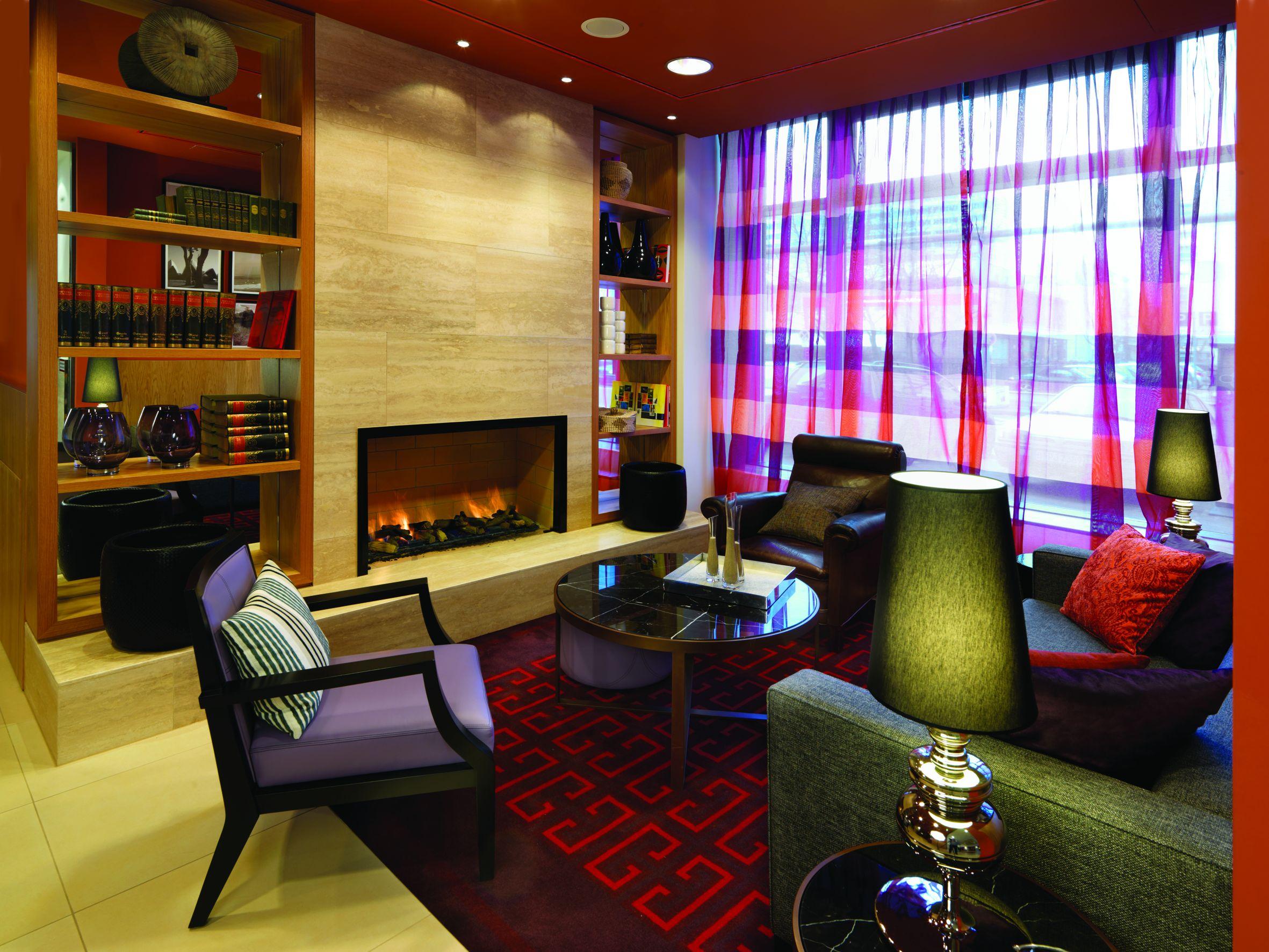 Adina Checkpoint Charlie 4*