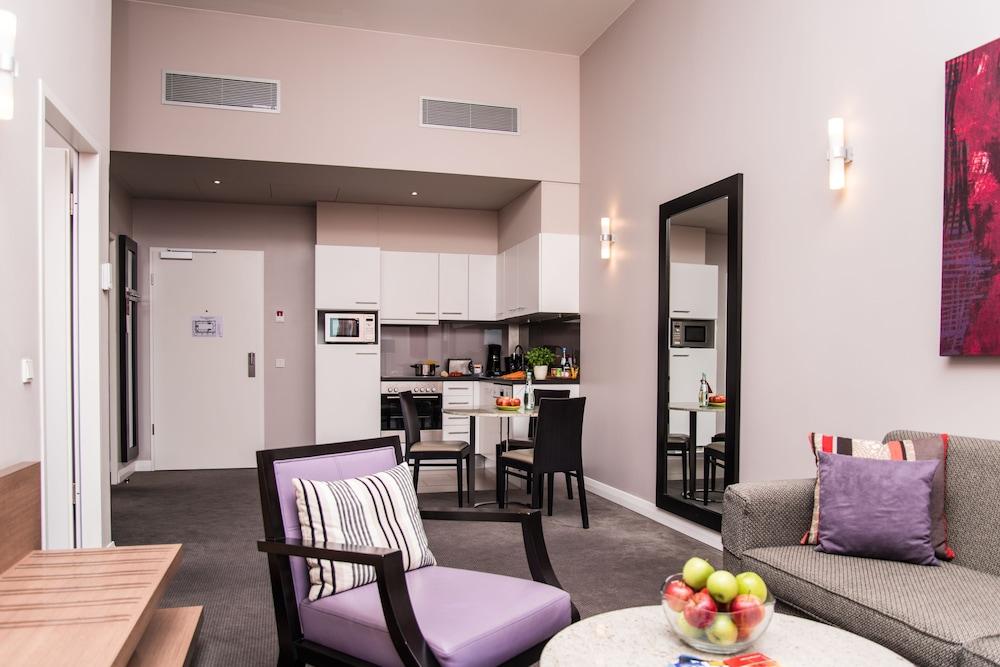 Aparthotel Adina Checkpoint Charlie