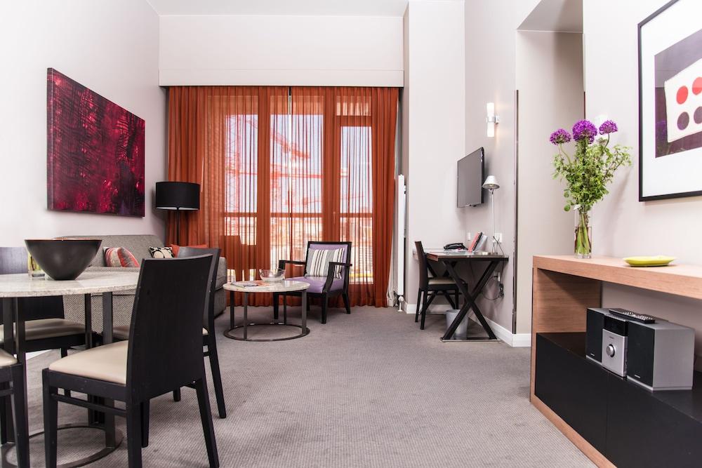 Aparthotel Adina Checkpoint Charlie